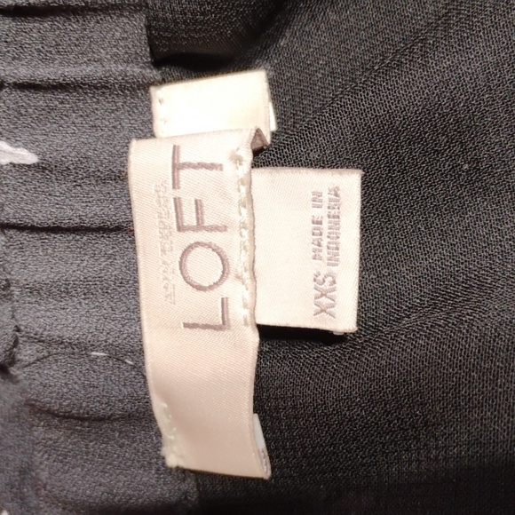 LOFT Skirt - Picture 13 of 16